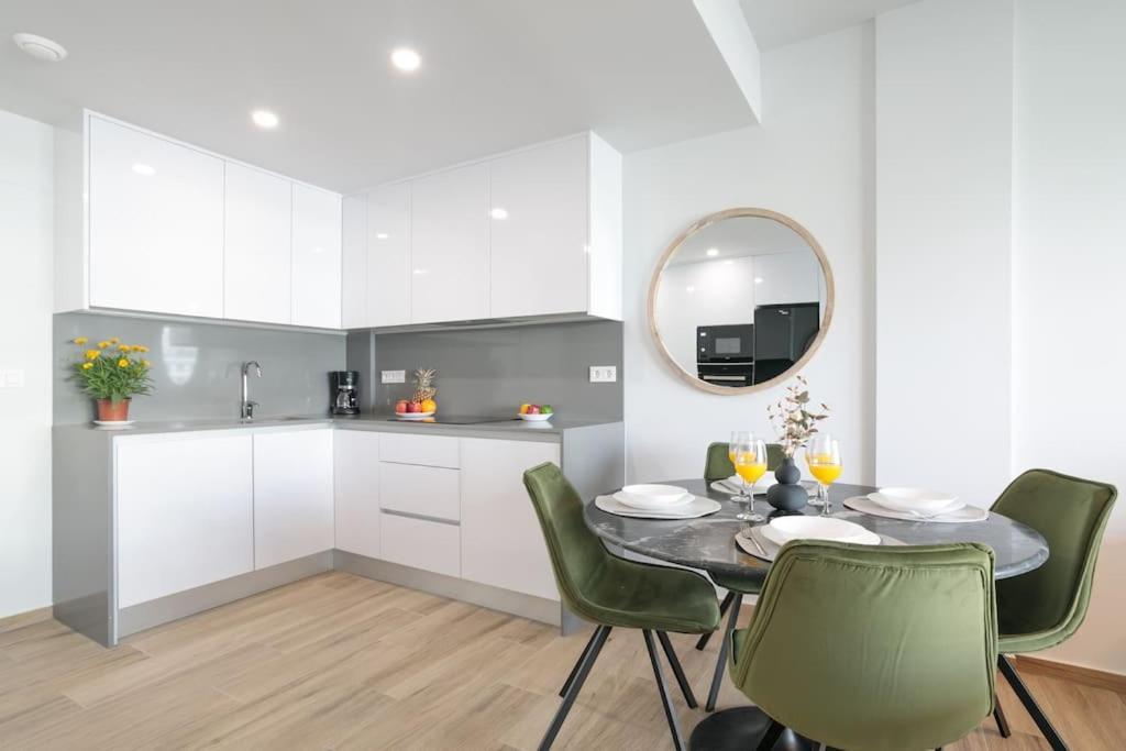 Arenales Terrace Refugee New Apartment With Pool And Gym Arenales del Sol Exterior photo