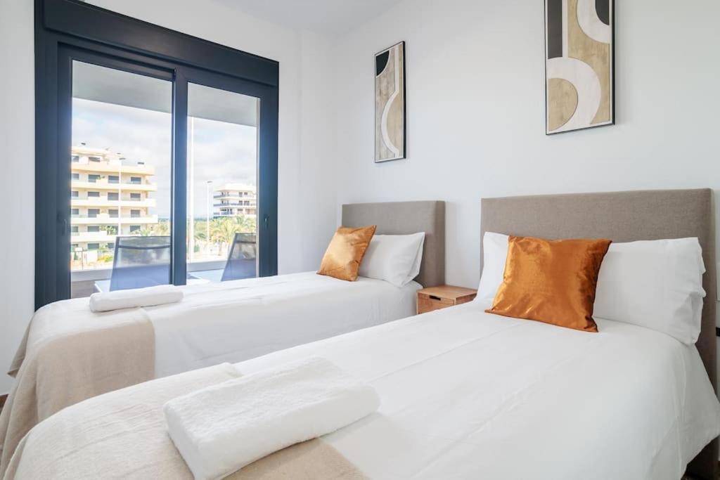Arenales Terrace Refugee New Apartment With Pool And Gym Arenales del Sol Exterior photo